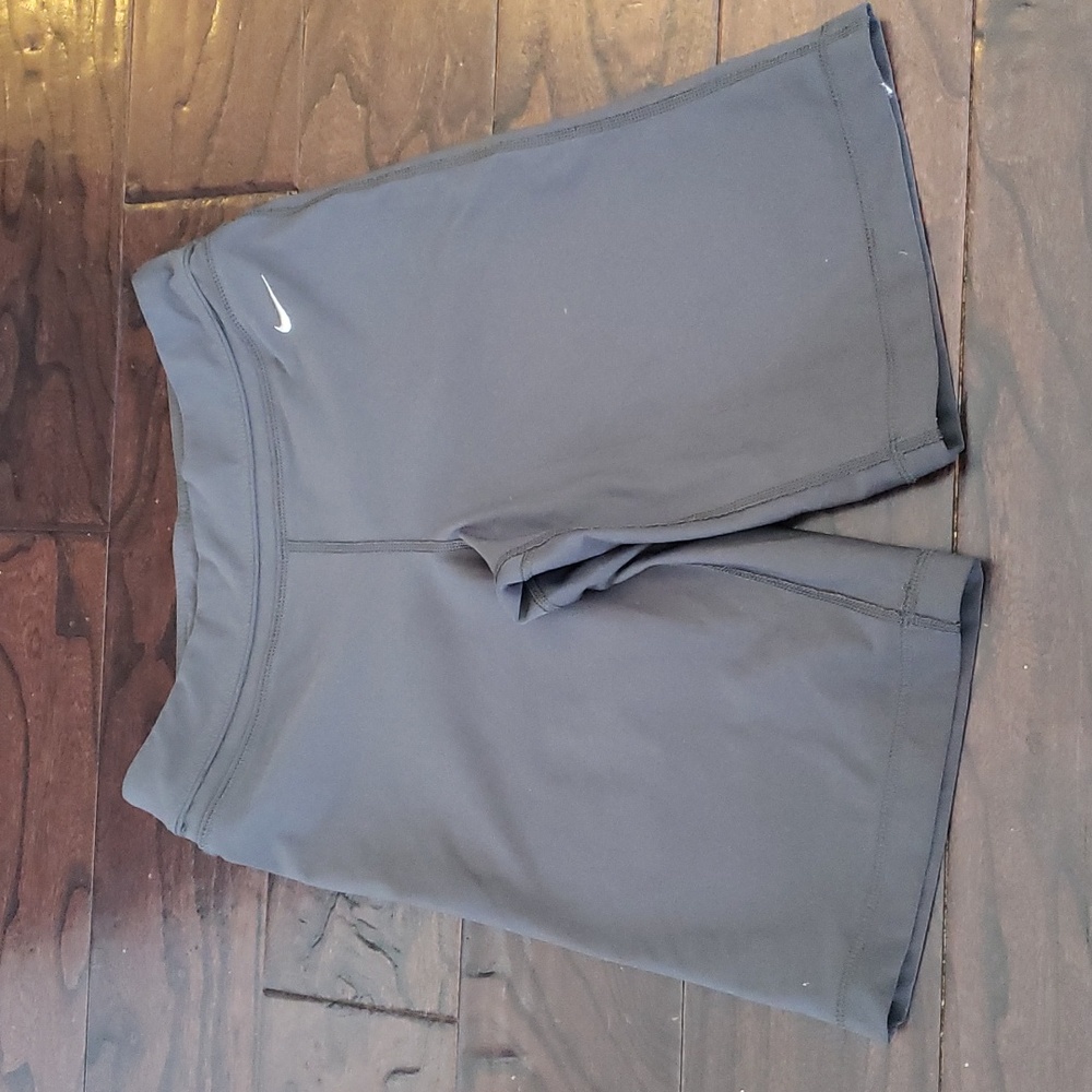 Nike dry fit spandex shorts size small
